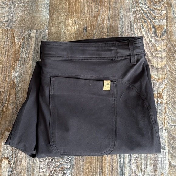 10 Tree | Pants - Picture 1 of 9